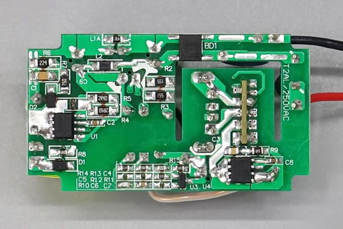 内置硅动力高集成快充方案，on hop 1622A 双口快充延长线插座拆解评测